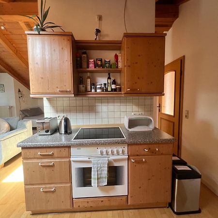 Gemuetliche Dachgeschosswohnung Mit Balkon Ainring Extérieur photo